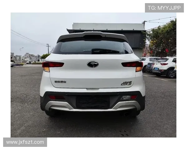 1.5T+CVT，外观耐看、配置不错，东南DX3高配才9万